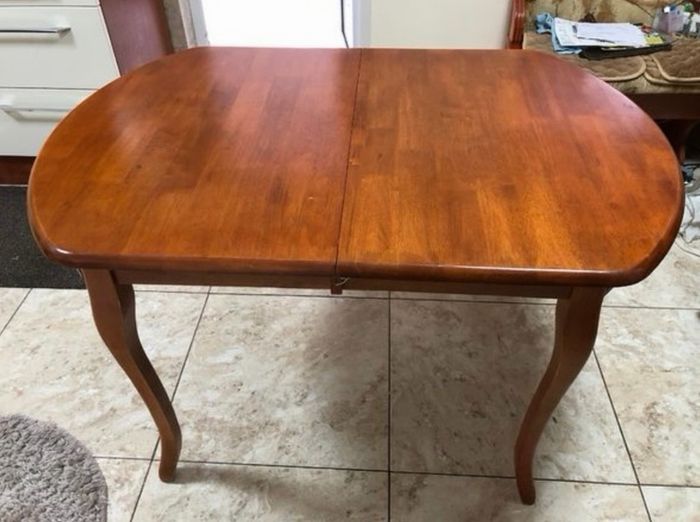 extendable dining table