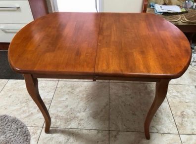 extendable dining table