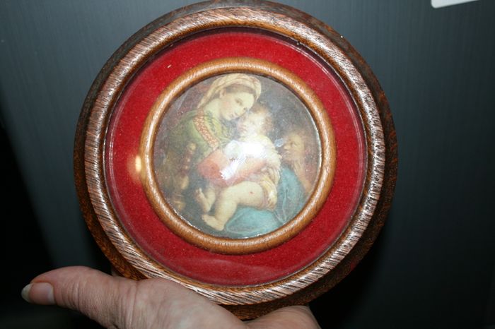 Vintage Round Picture