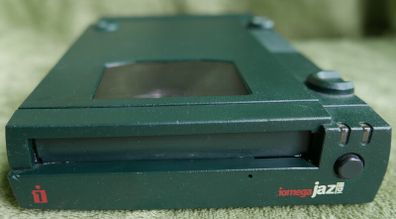 IOMEGA JAZ External Drive - V1000S - Untested