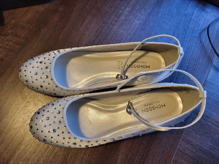 Monsoon Confirmation girl shoes (UK 3/ EU 36)