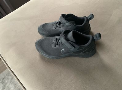 Nike Black Trainer - New