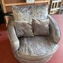 Romelia velvet swivel barrel chair Image 4