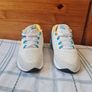 2022 nike air max go gs Size 5 eu 38 white/yellow in excellent condition Image 2