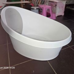 Free Baby bath