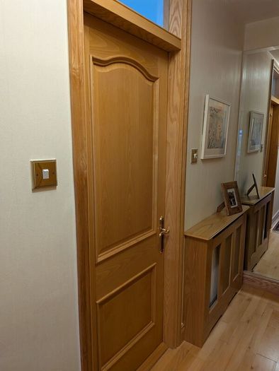 Free now! 4x Solid wood doors + 2x with glass