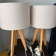 Tripod Night stand Lamps 50euros