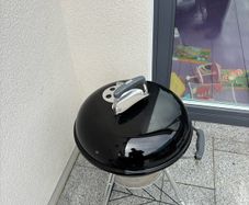 Weber Compact Kettle Charcoal BBQ