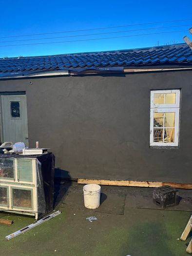 Plasterer available