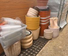 pots