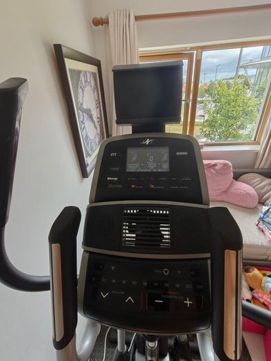 NordicTrack SpaceSaver SE7i Folding Elliptical Cross Trainer