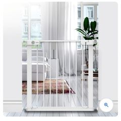 NOMA Pressure Fit Stair Gate White