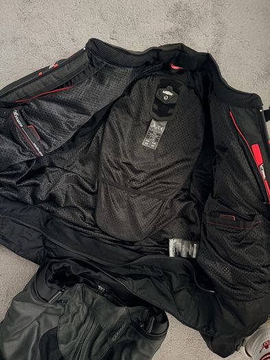 Alpinestars Tech Leather Jacket & Missile V2 Leather Pants - Matching 2-Piece Suit - Excellent Condition
