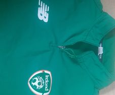 Quarter zip Ireland FAI soccer top Approx 8 to 12 years