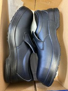 Catering safety shoes