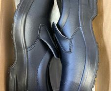 Catering safety shoes