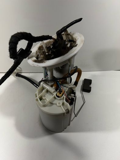 AUDI A4 B8 8K0919051 Fuel Tank Pump Petrol 2009 A1l1b46g.