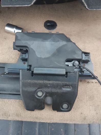 Bmw X5 E53 & Range Rover L322 Tailgate Lock Mechanism 8408492