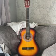 3/4 size guitar