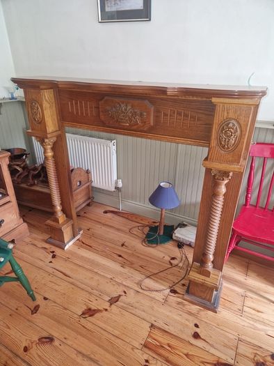 Fire place surround