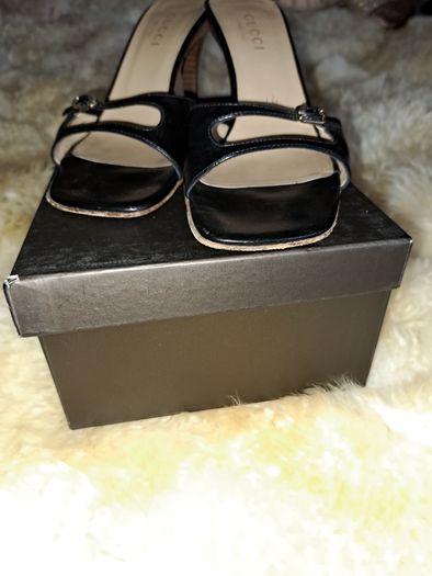 Vintage Gucci Black Leather Buckle Heel