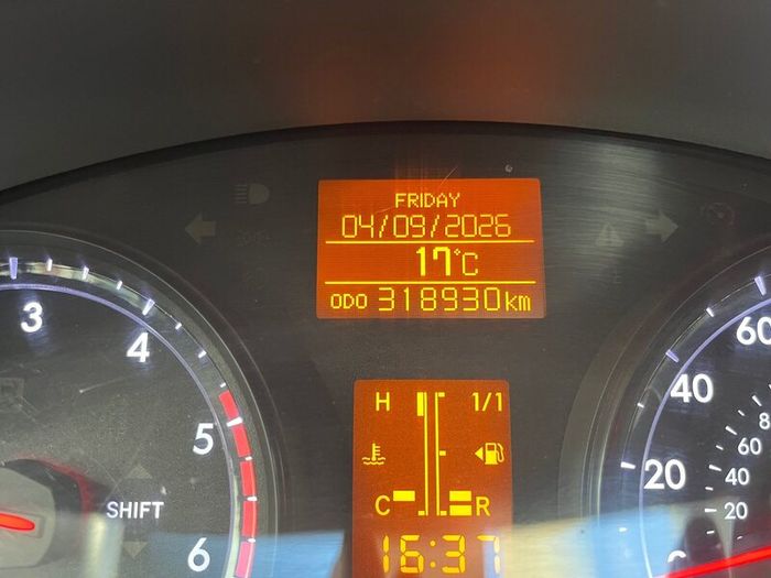 Toyota Avensis 2012 price reduction