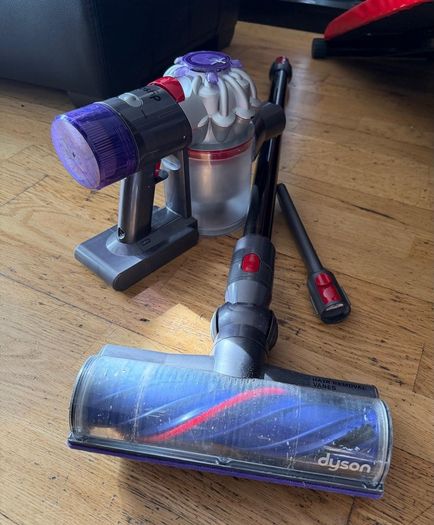 Dyson V8 Advanced