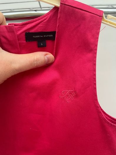 Tommy Hilfiger girl's dress, Age 6 (Free girls clothes/items for first buyer to offer asking price on this)