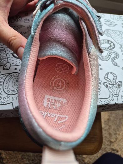 Girls shoes Clarks size UK 1,5