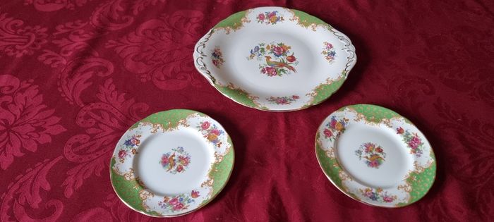 For Collectors Antique 3 Piece Paragon Rockingham Bone China Gold Gilt Cabinet Eared Cake Plate And Bread And Butter Set Made In England