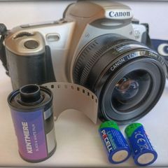 Canon Eos 300 + Two Lens