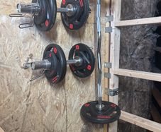 F200 squat rack, bars and bench