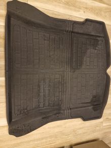 Tesla M3 boot liner