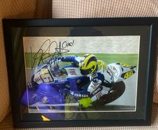 Signed Rossi Yamaha picture with certificate