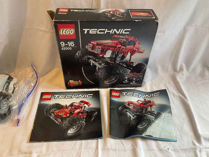 Lego Technic - 2 models in 1 - 42005
