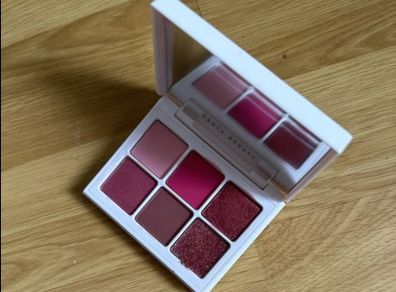Fenty Beauty Rose Palette