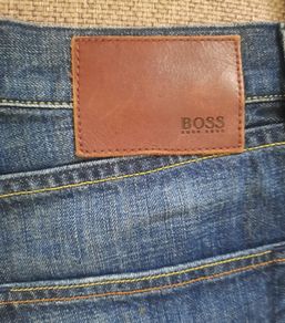 Boss jeans 33 waist and 28 leg in very good condition with no issues FREE STANDARD POSTAGE INCLUDED