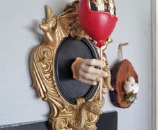 IT Pennywise Balloon 3D Wall Plaque Custom Gold Finish