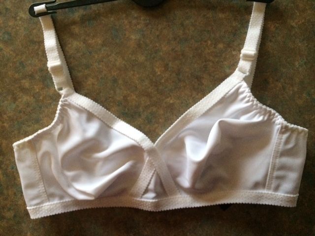Bra-Size 34C. Medium support.New with tag & box