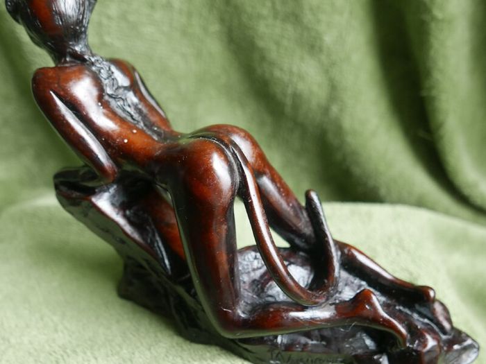 Statue