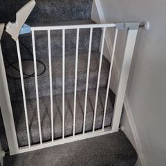 Child gate