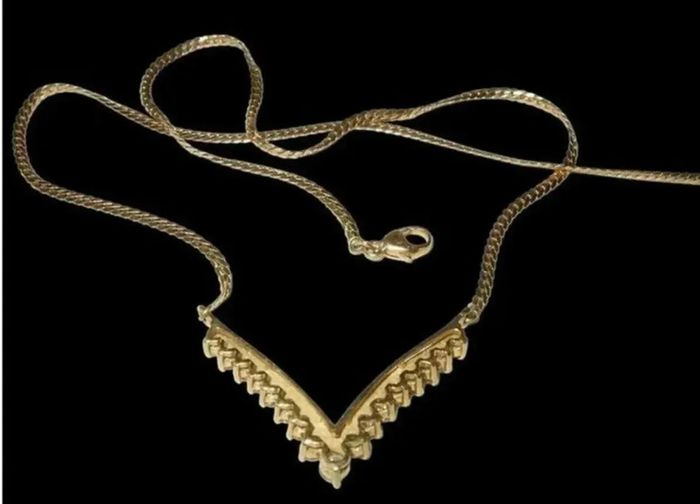 Vintage 18ct Yellow Gold Diamond Necklace