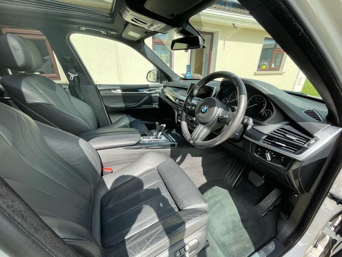 2016 BMW X5 xDrive40e m Sport - High Spec