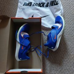 nike spikes