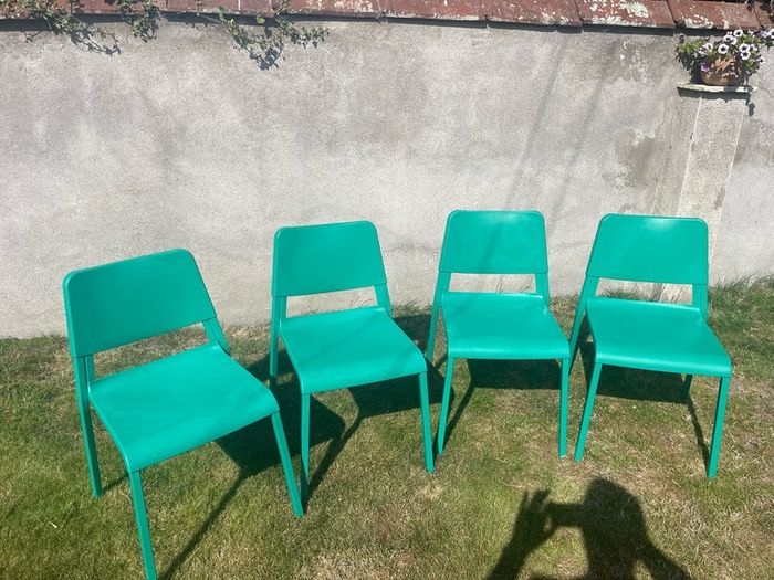 stackable chairs