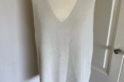 Cotton sleeveless vee top - 12-14 -  new