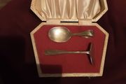vintage/antique  baby feeder boxed