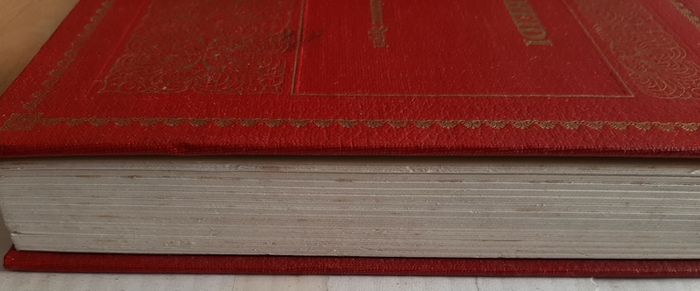 HEIDI vintage hardback book