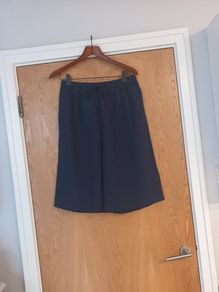 Navy Culottes.  S.16 New-No Tag.