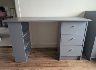 Office computer desk